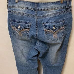 New Fancy Women’s Size 14 Denim Jeans With Beads
